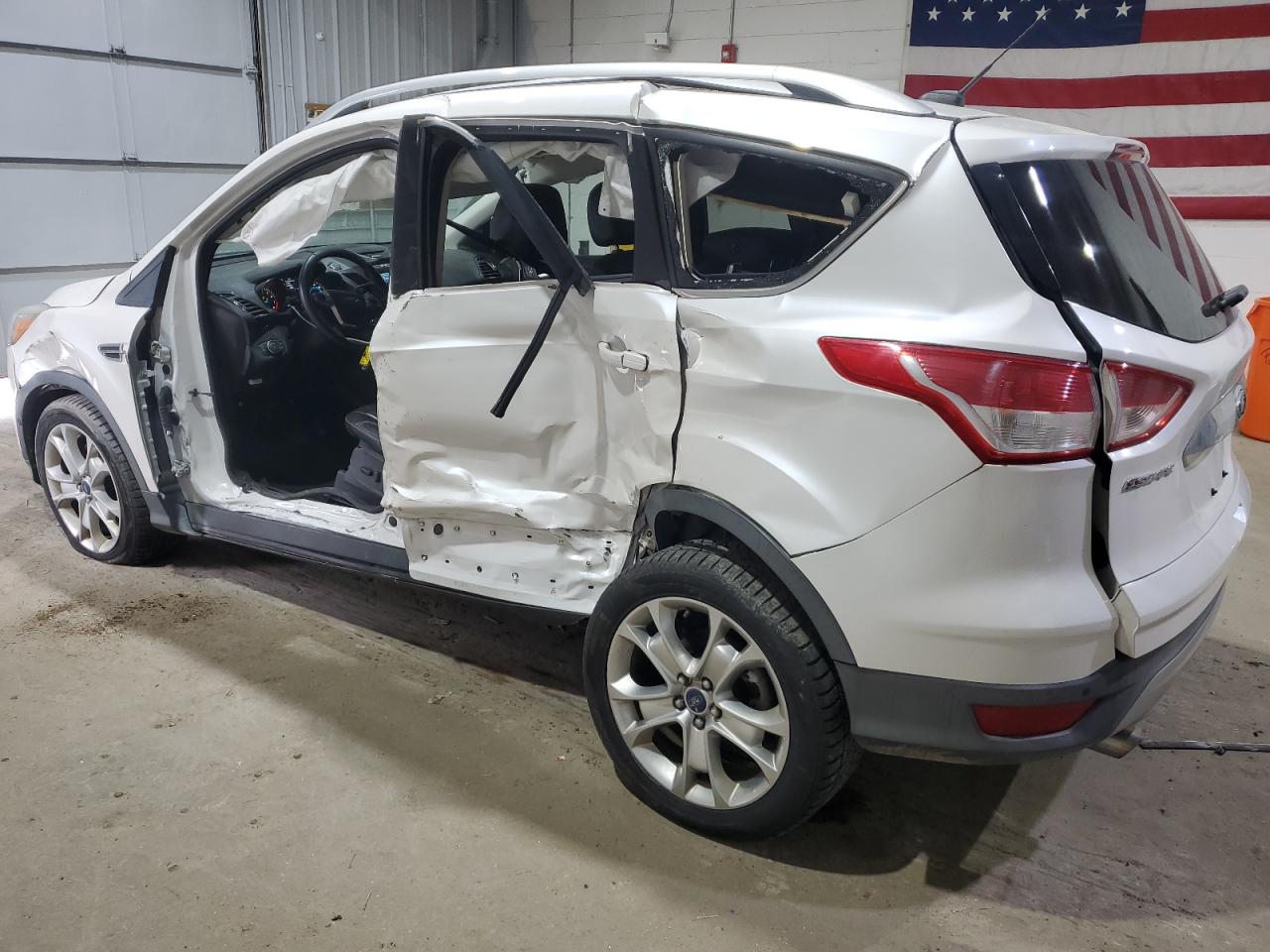 FORD ESCAPE TITANIUM
