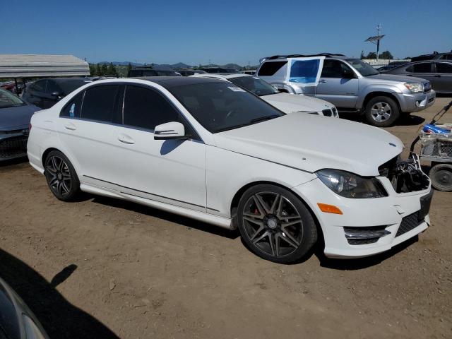 Vin: wddgf8ab8dr257135, lot: 52986075, mercedes-benz c-class 300 4matic 20134