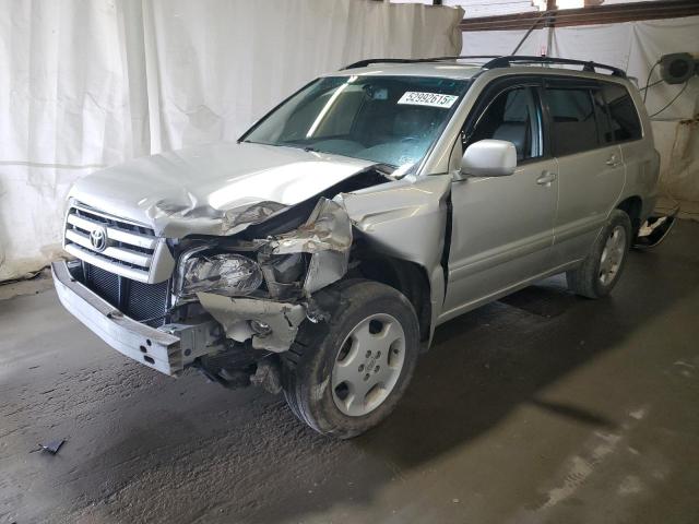 TOYOTA HIGHLANDER
