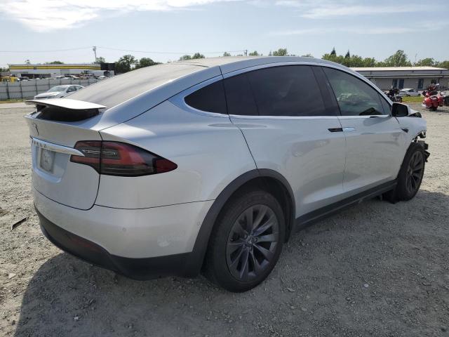 2018 TESLA MODEL X 5YJXCBE2XJF104526