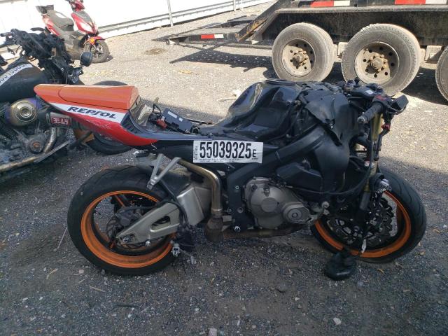 HONDA CBR600 RR 2006 JH2PC37086M310659 photo #1