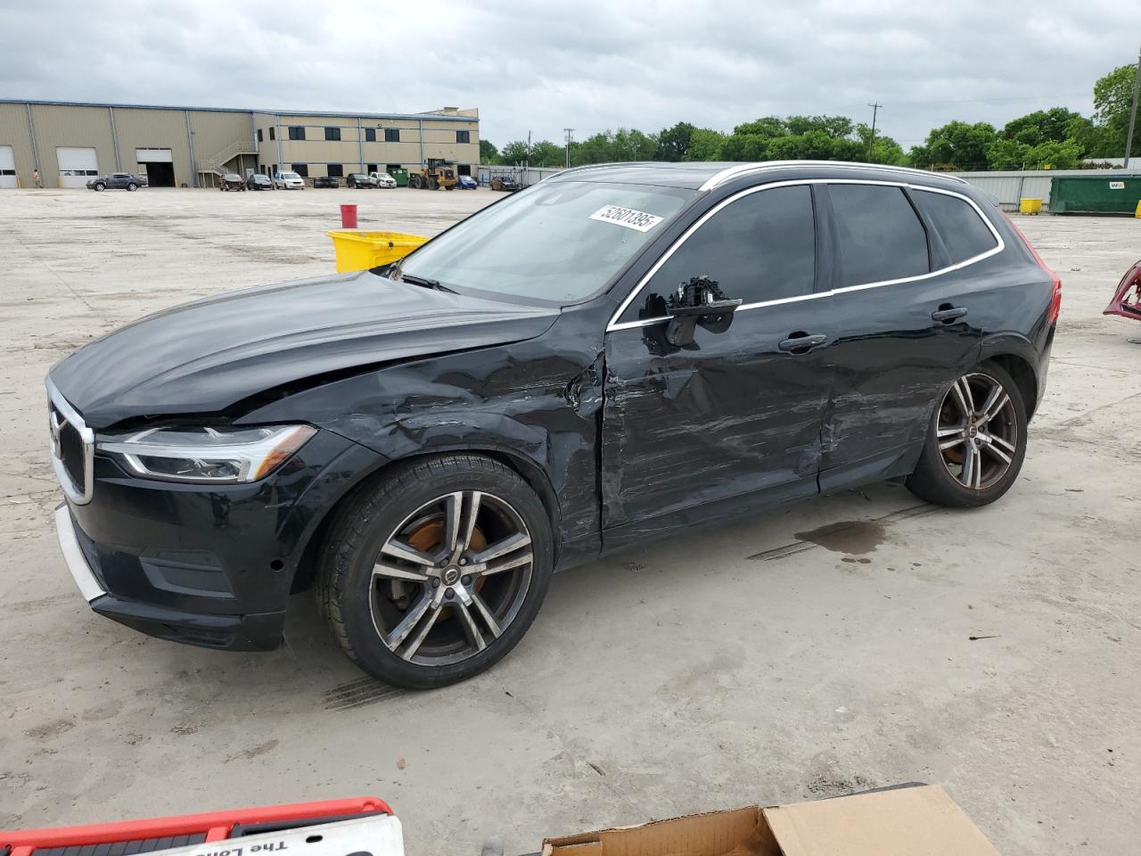 VOLVO XC60 T5 MOMENTUM