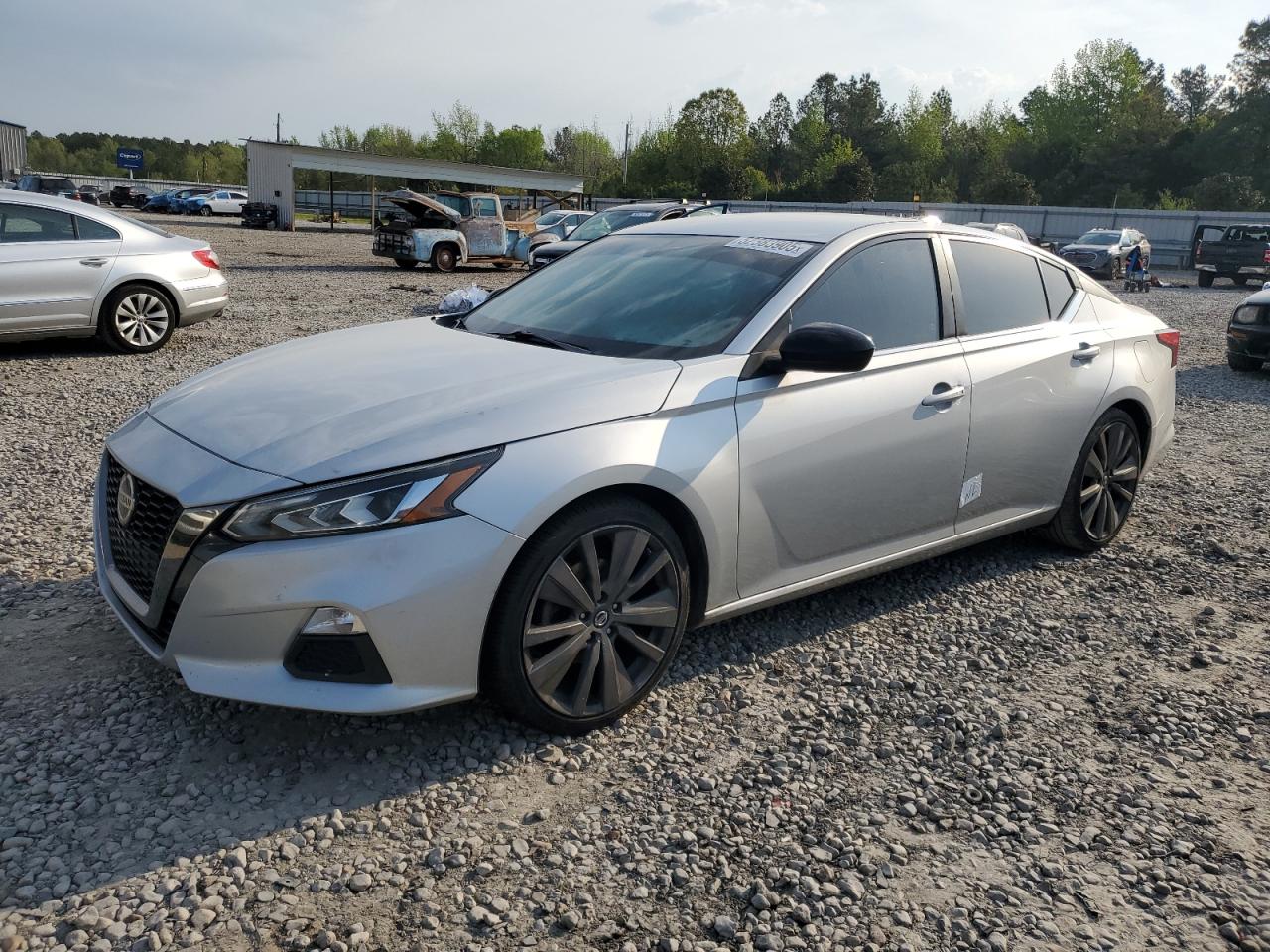 NISSAN ALTIMA SR