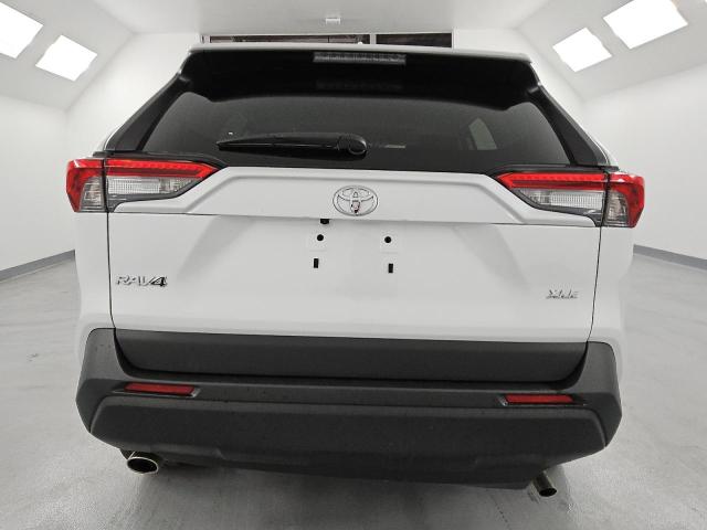 2024 TOYOTA RAV4 XLE P 2T3C1RFV2RW316204