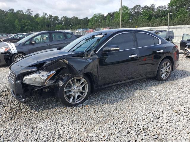 NISSAN MAXIMA S