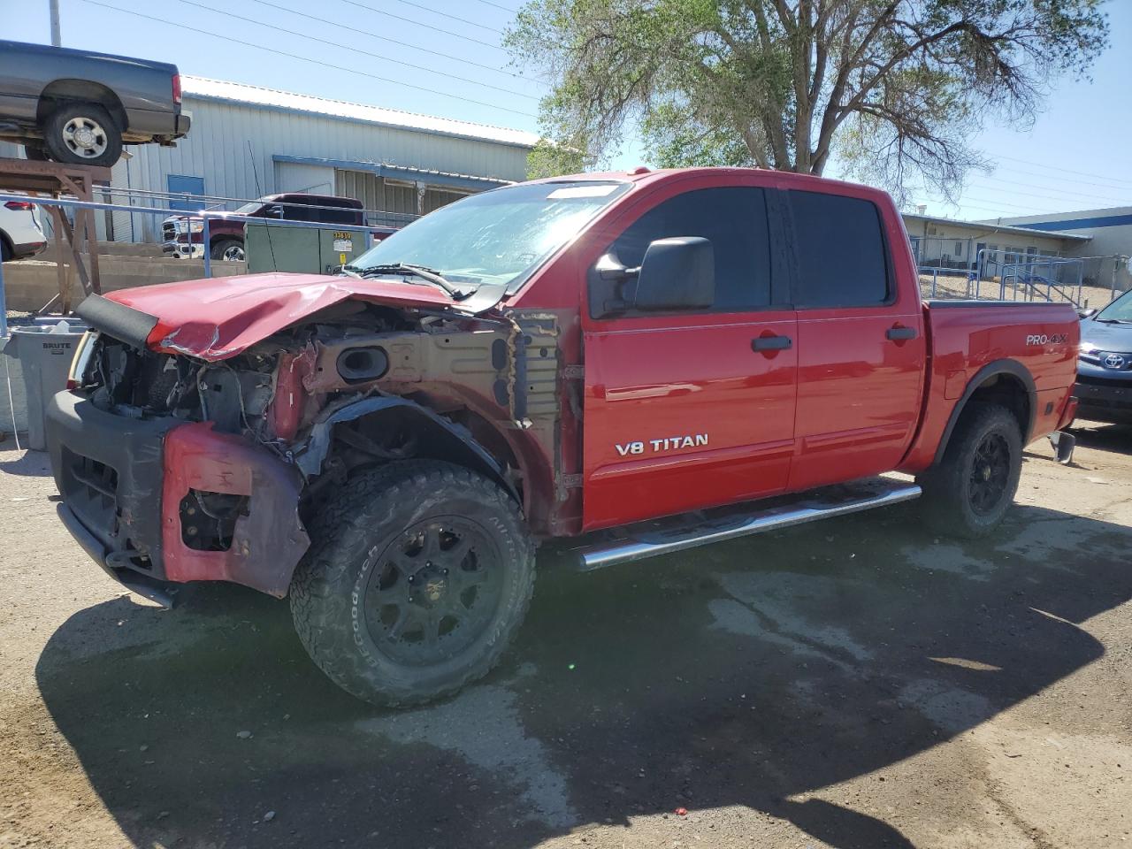 NISSAN TITAN S