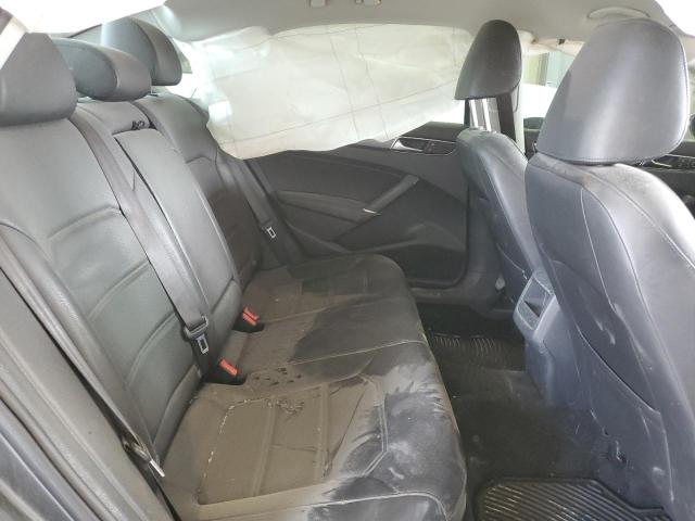 2017 VOLKSWAGEN PASSAT R-L - 1VWDT7A39HC068170