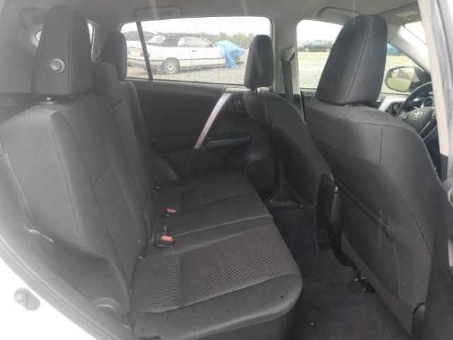 2018 TOYOTA RAV4 LE - JTMZFREV2JJ179474
