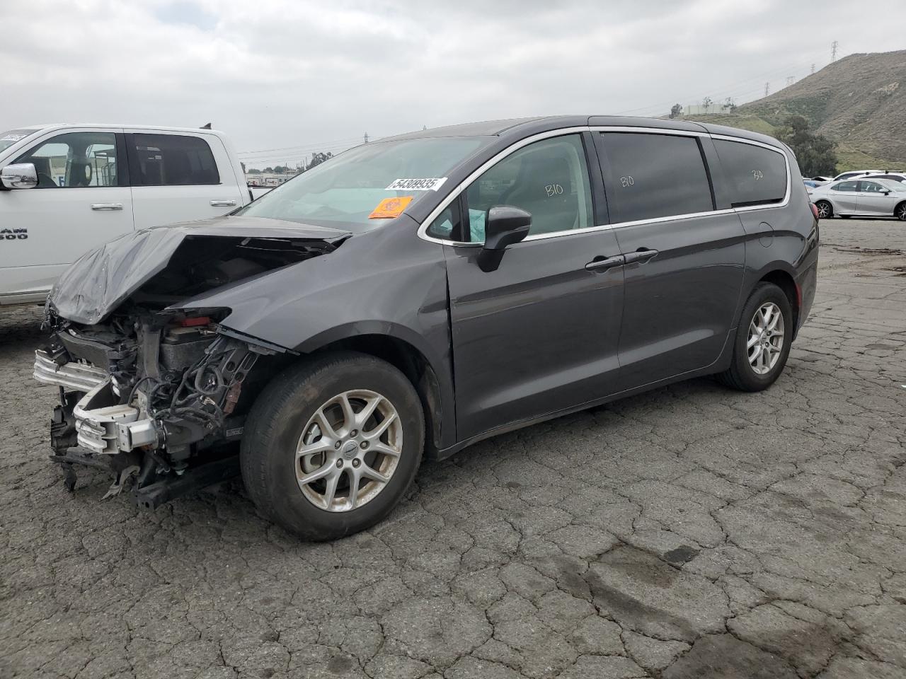 CHRYSLER PACIFICA TOURING L