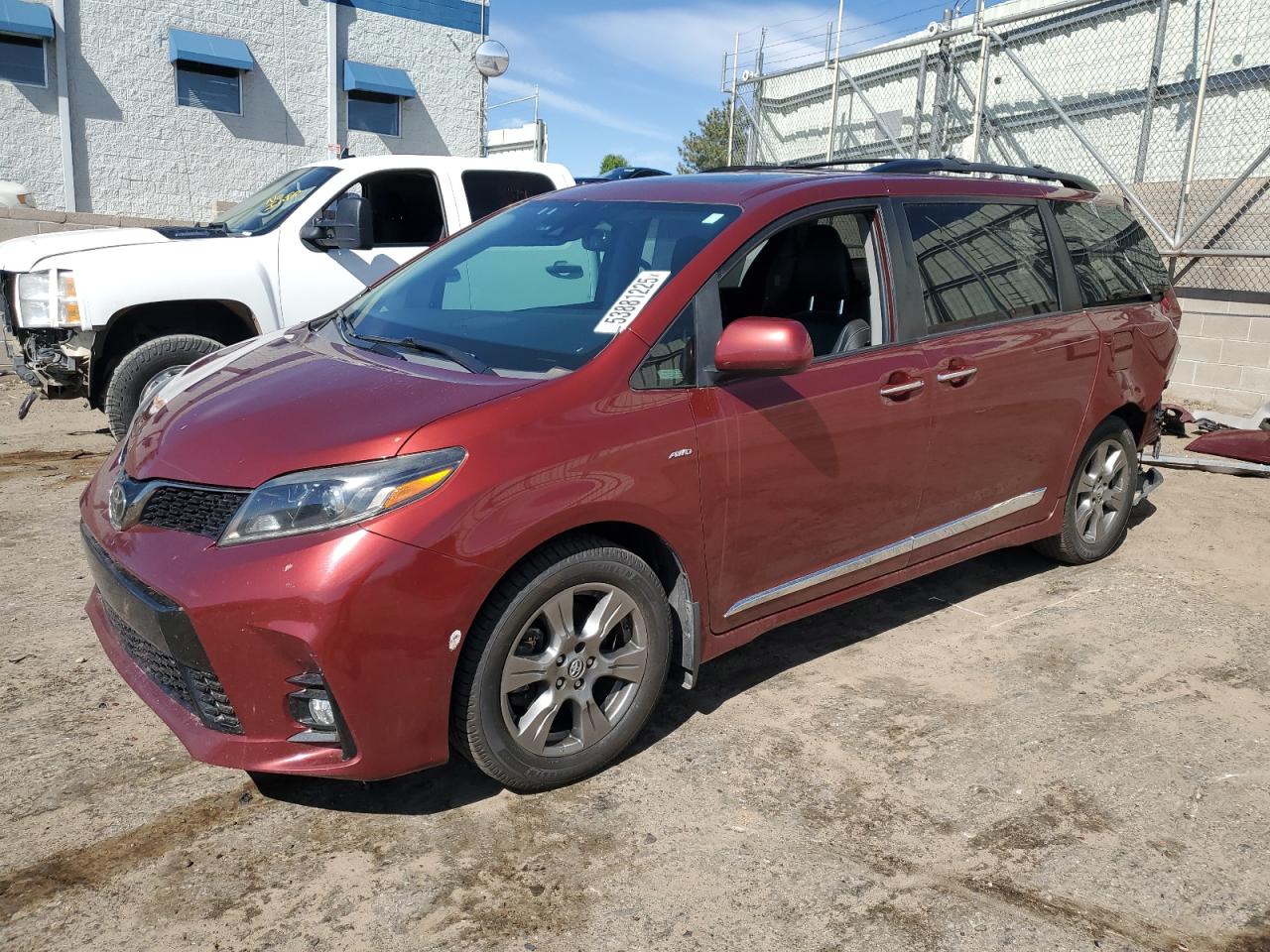 TOYOTA SIENNA SE