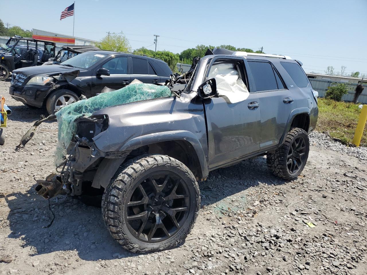 TOYOTA 4RUNNER SR5