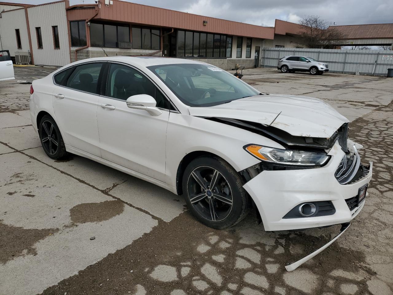 FORD FUSION SE