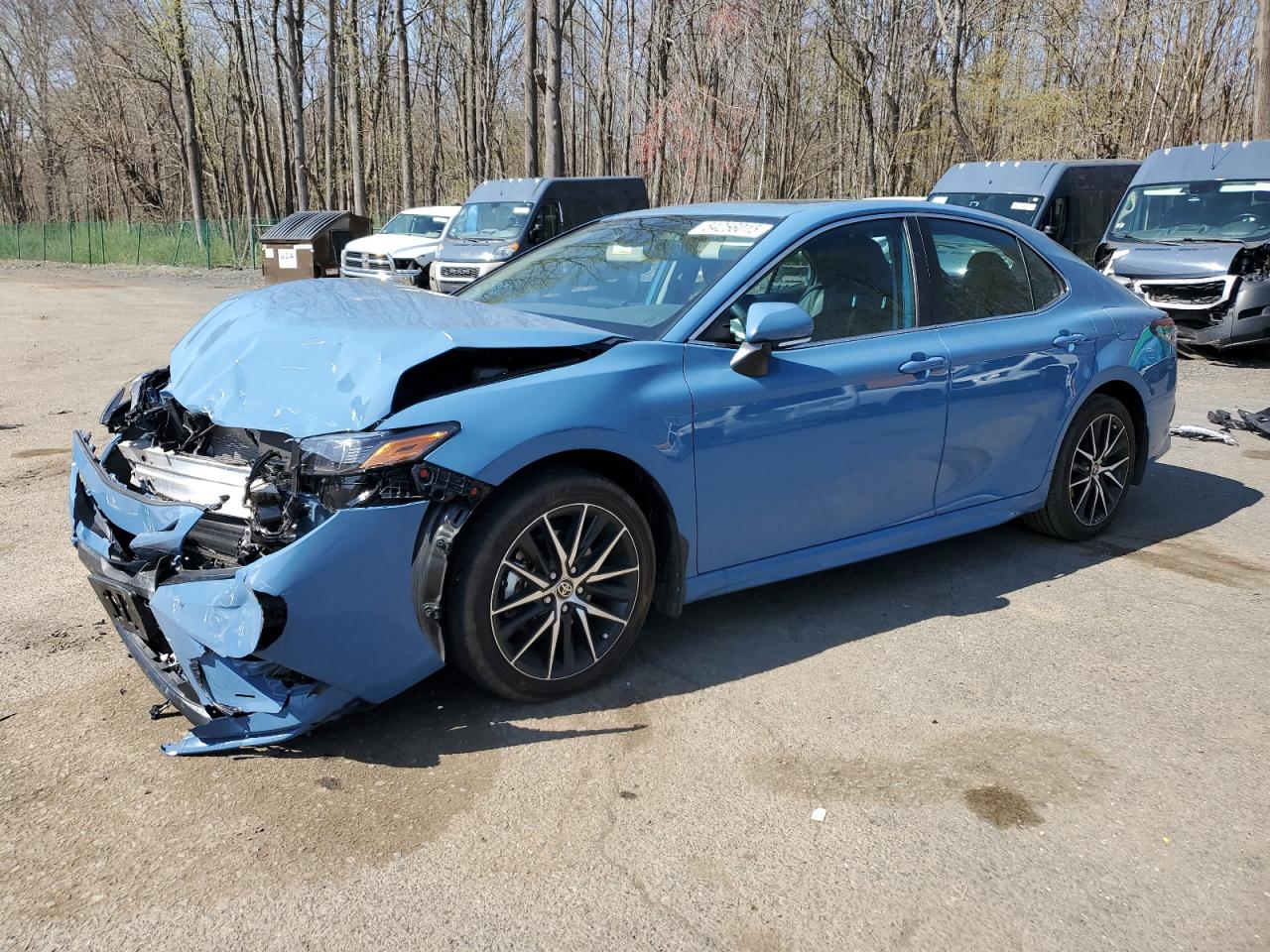 TOYOTA CAMRY SE NIGHT SHADE