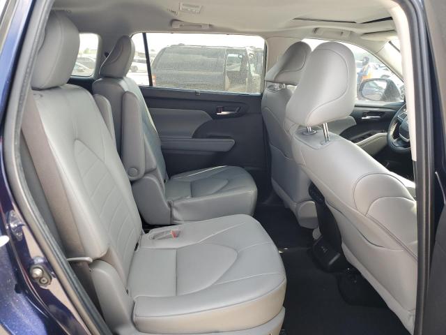2022 TOYOTA HIGHLANDER 5TDGZRAH8NS543419