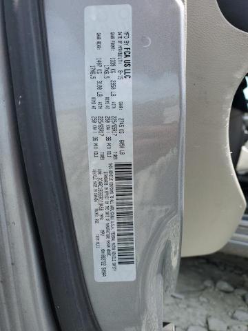 2016 CHRYSLER TOWN & COU - 2C4RC1BG6GR119458