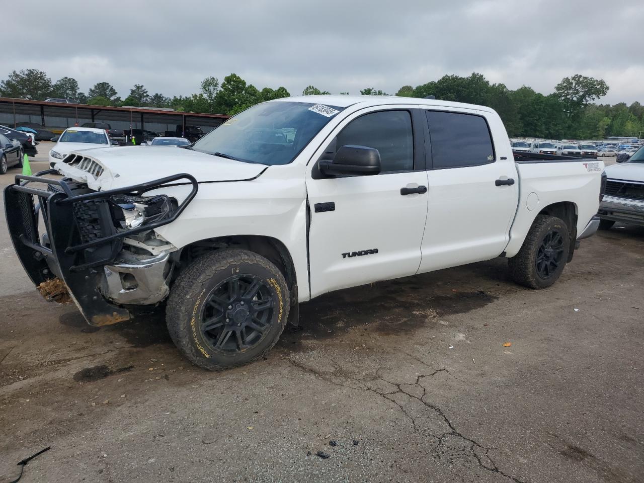 TOYOTA TUNDRA CREWMAX SR5
