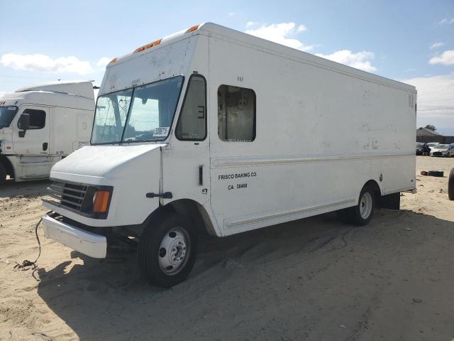 Global Auto Auctions: 2004 WORKHORSE CUSTOM CHASSIS FORWARD CO