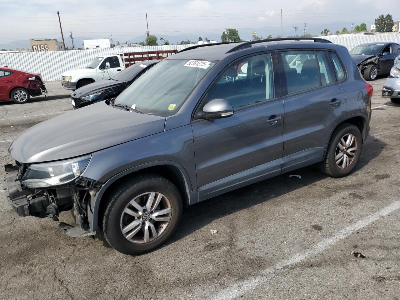 VOLKSWAGEN TIGUAN S