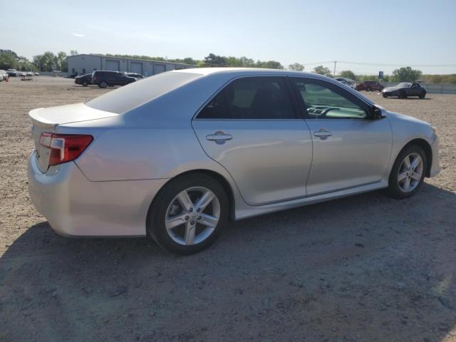 Vin: 4t1bf1fkxeu441023, lot: 52622825, toyota camry l 20143