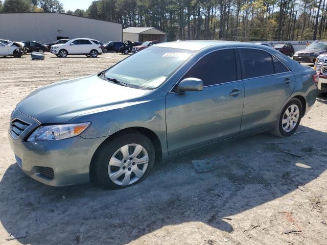 TOYOTA CAMRY BASE