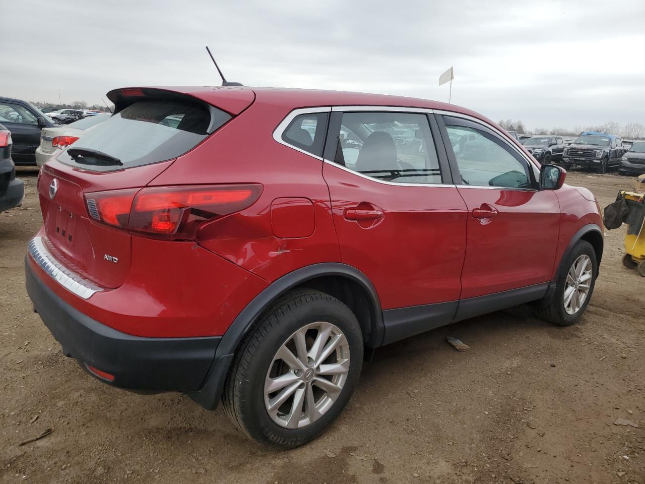NISSAN ROGUE SPORT S