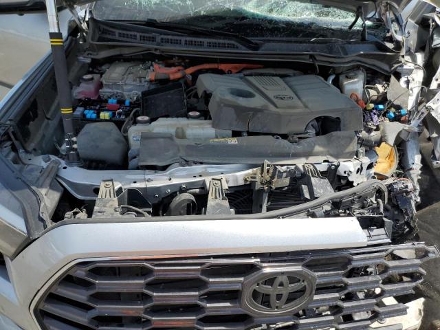 2024 TOYOTA SEQUOIA SR 7SVAAABA0RX022703