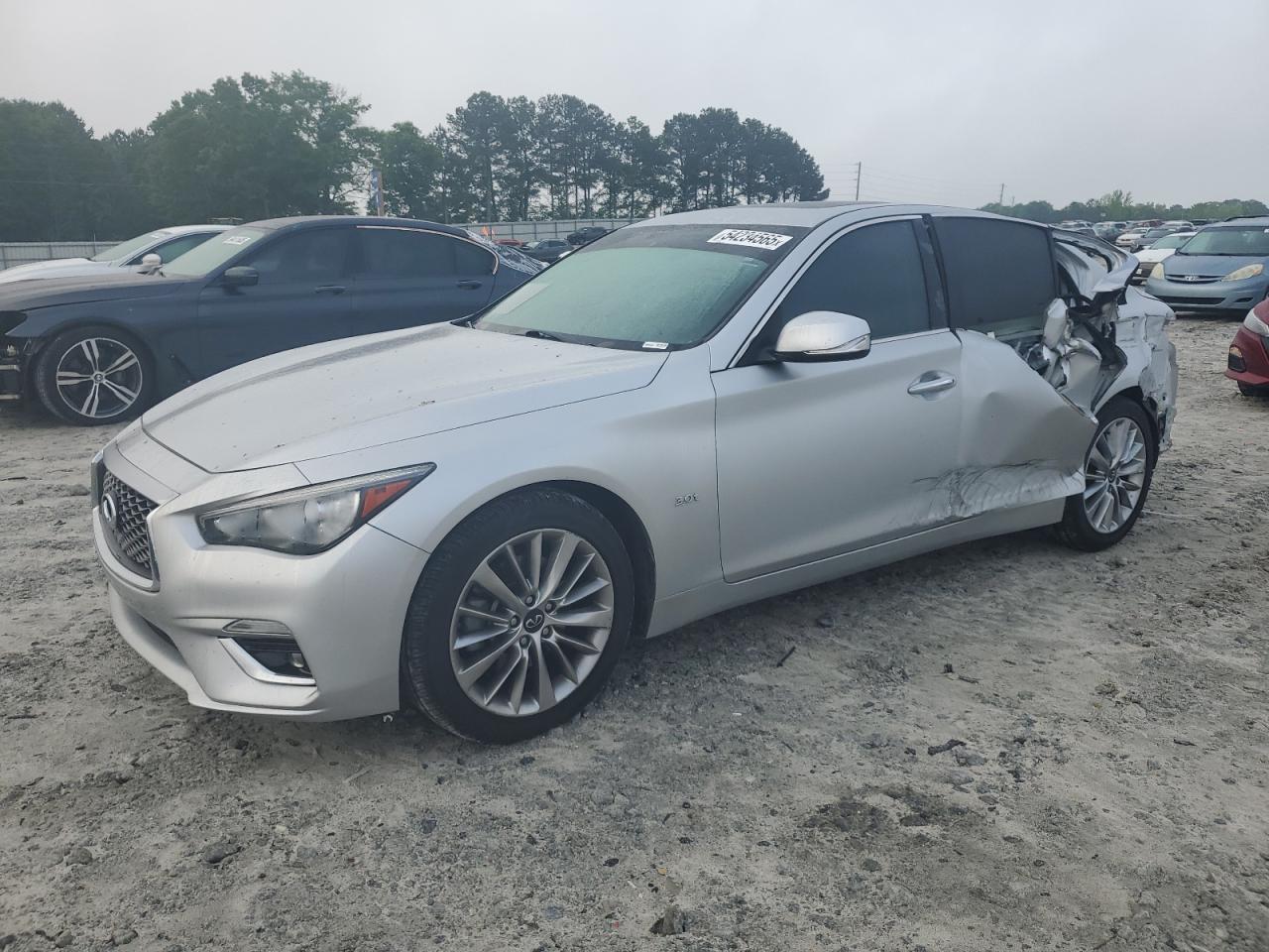 INFINITI Q50 PURE