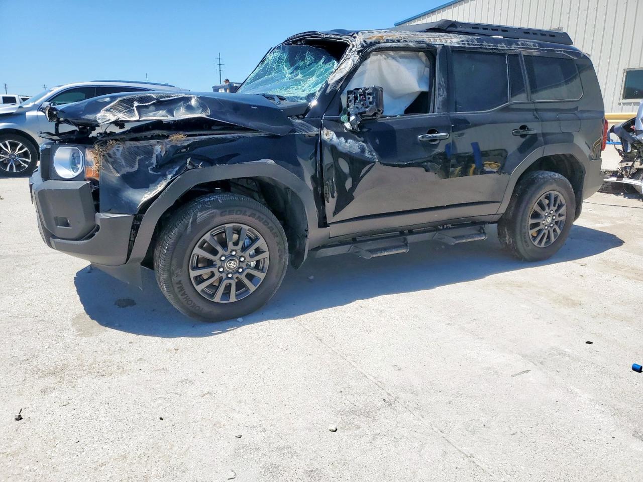 TOYOTA LAND CRUISER BASE