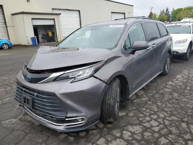 TOYOTA SIENNA XLE