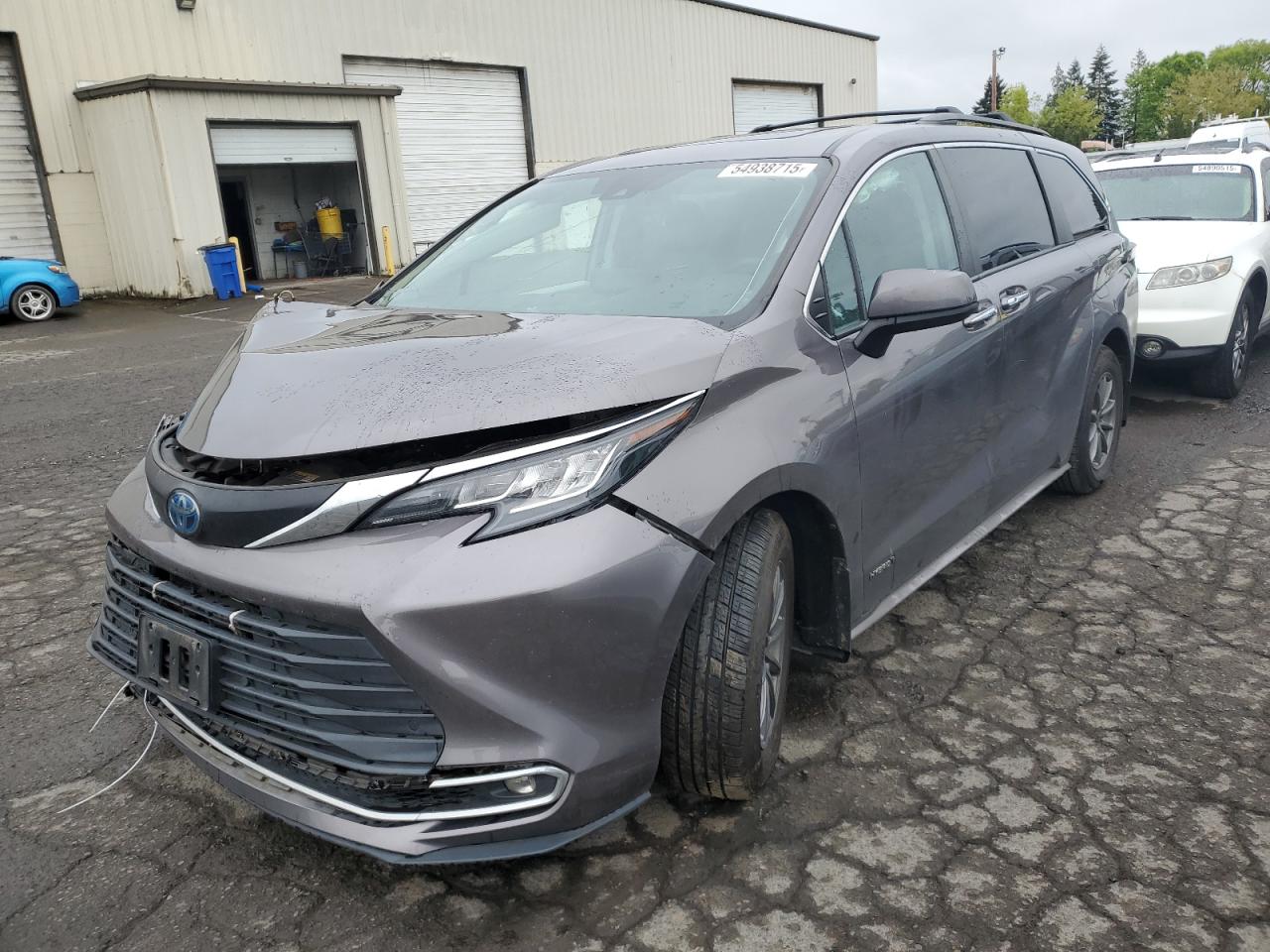 TOYOTA SIENNA XLE