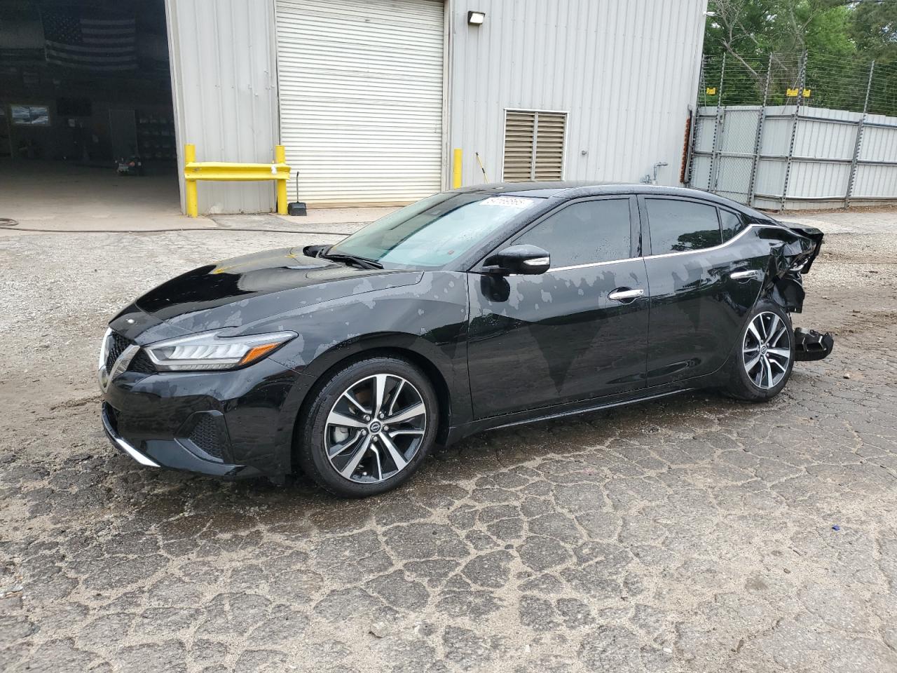NISSAN MAXIMA SV