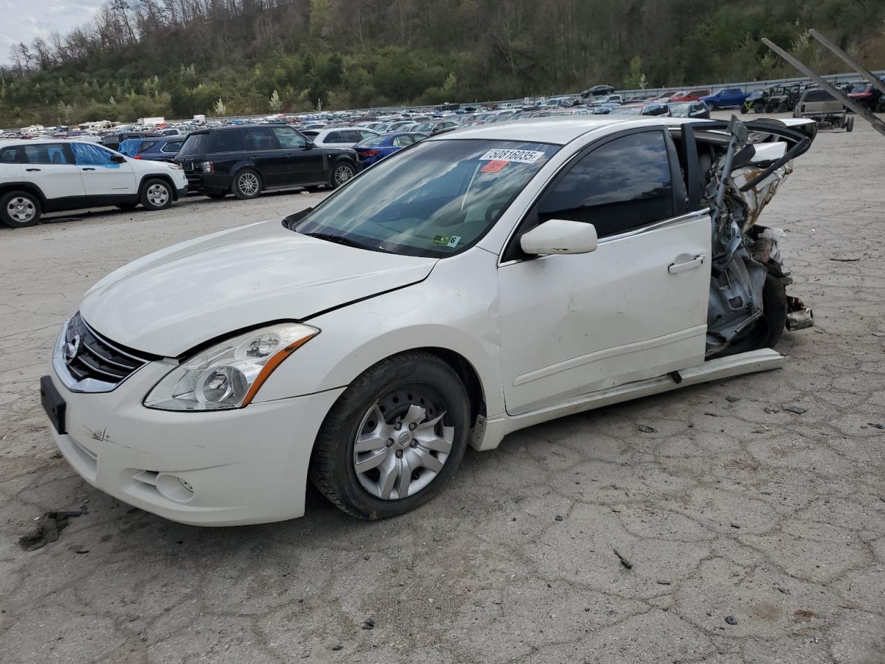 NISSAN ALTIMA BASE