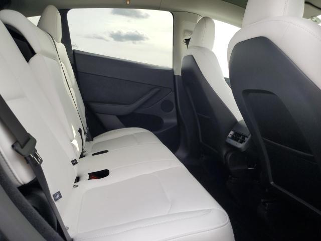 2024 TESLA MODEL Y 7SAYGDED7RF201946