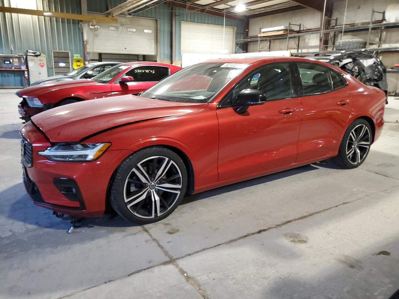 VOLVO S60 T5 R-DESIGN