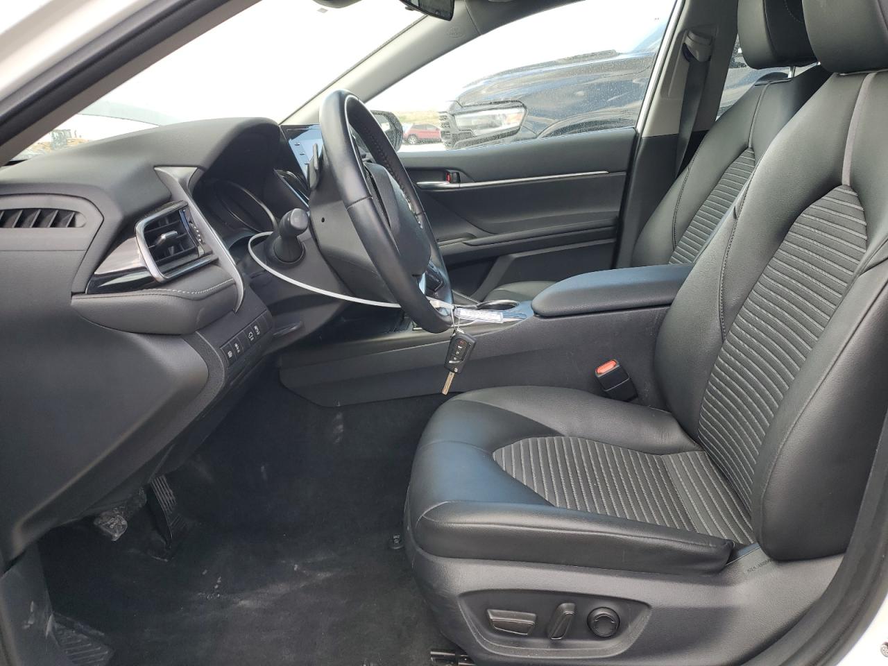 TOYOTA CAMRY SE NIGHT SHADE