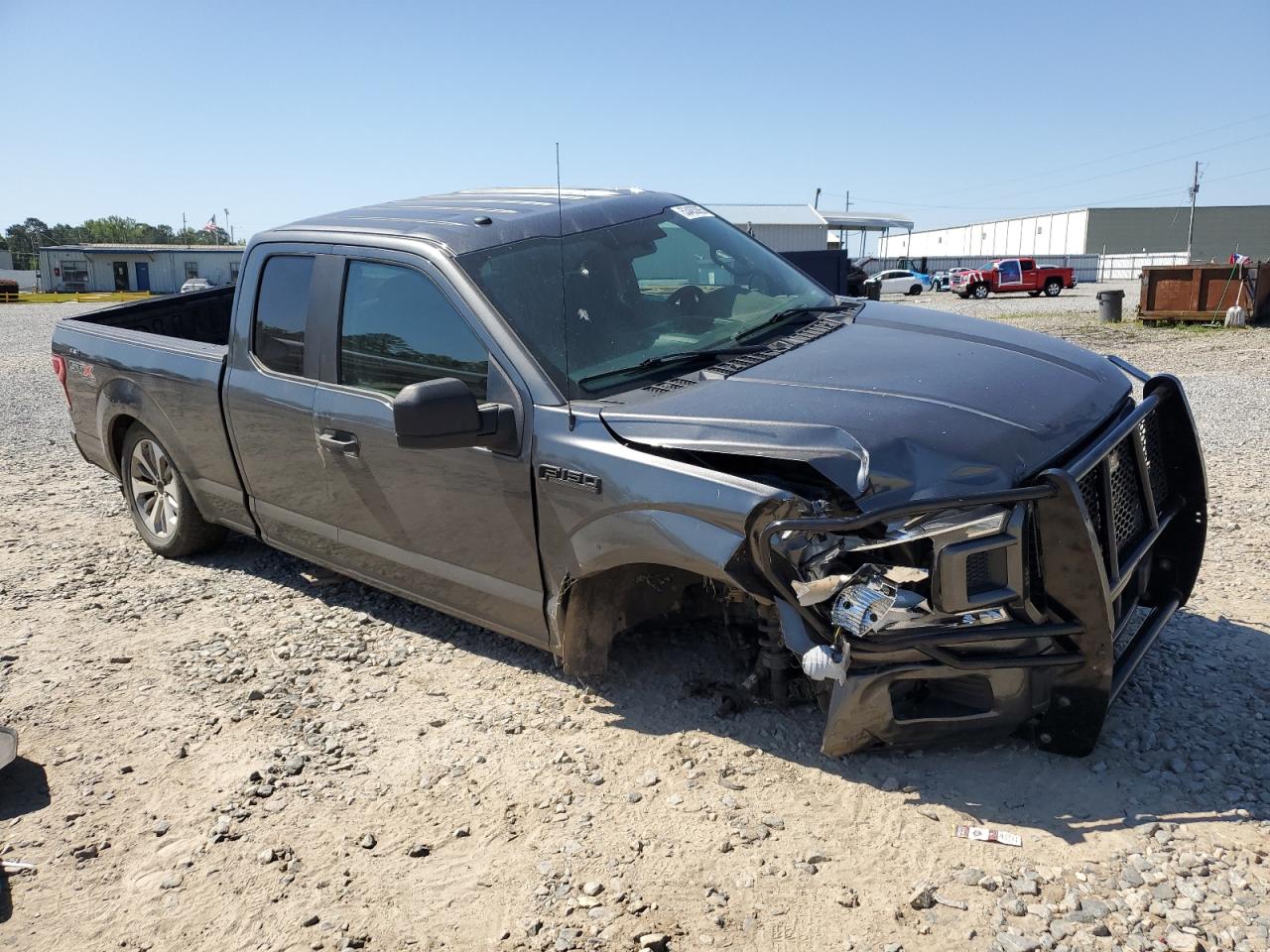 FORD F-150 SUPER CAB