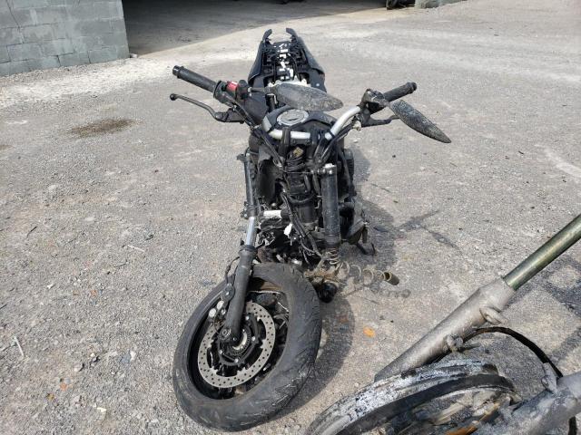YAMAHA MT07 2022 black  gas JYARM32E2NA003677 photo #3