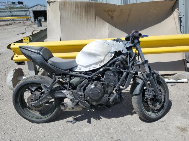 KAWASAKI EX650 N 2022 white  gas ML5EXEN14NDA79489 photo #1