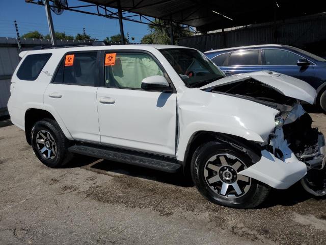 Vin: jtepu5jr8r6235765, lot: 53360905, toyota 4runner sr5/sr5 premium 20244