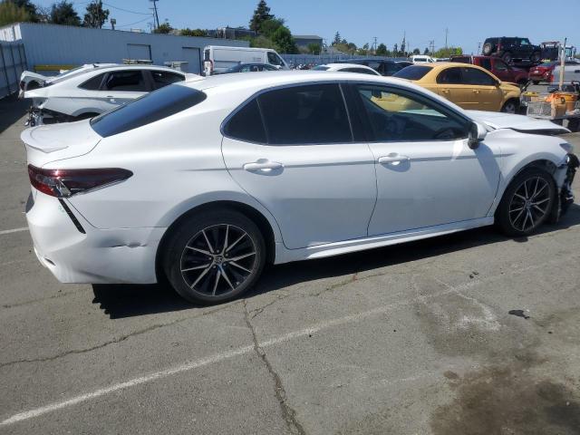 Vin: 4t1g11ak0mu423186, lot: 52421845, toyota camry se 20213