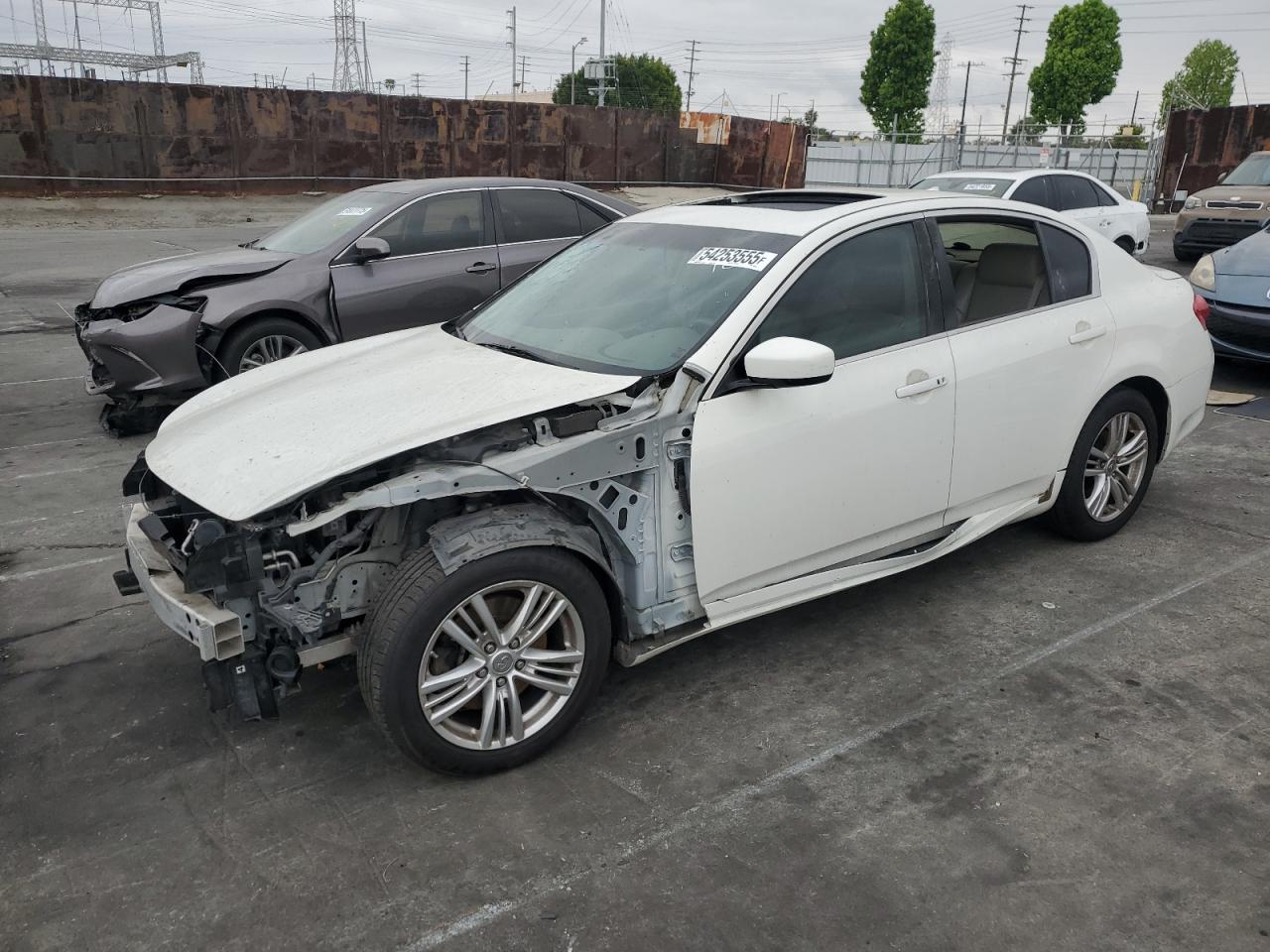 INFINITI G25 BASE
