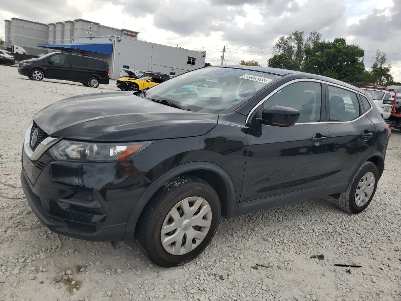 NISSAN ROGUE SPORT S