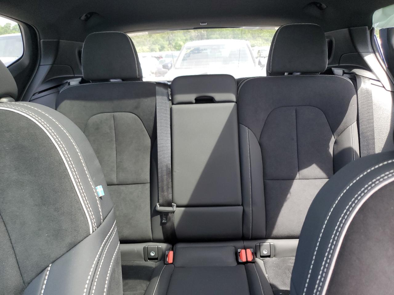 VOLVO XC40 RECHARGE PLUS