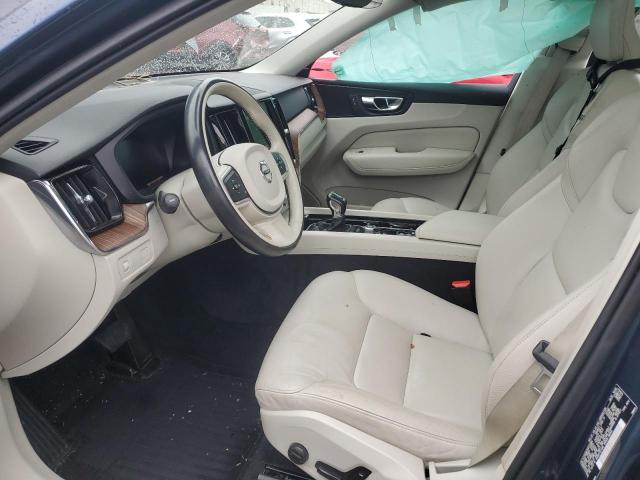 2021 VOLVO XC60 T5 MO - YV4102RK3M1742894