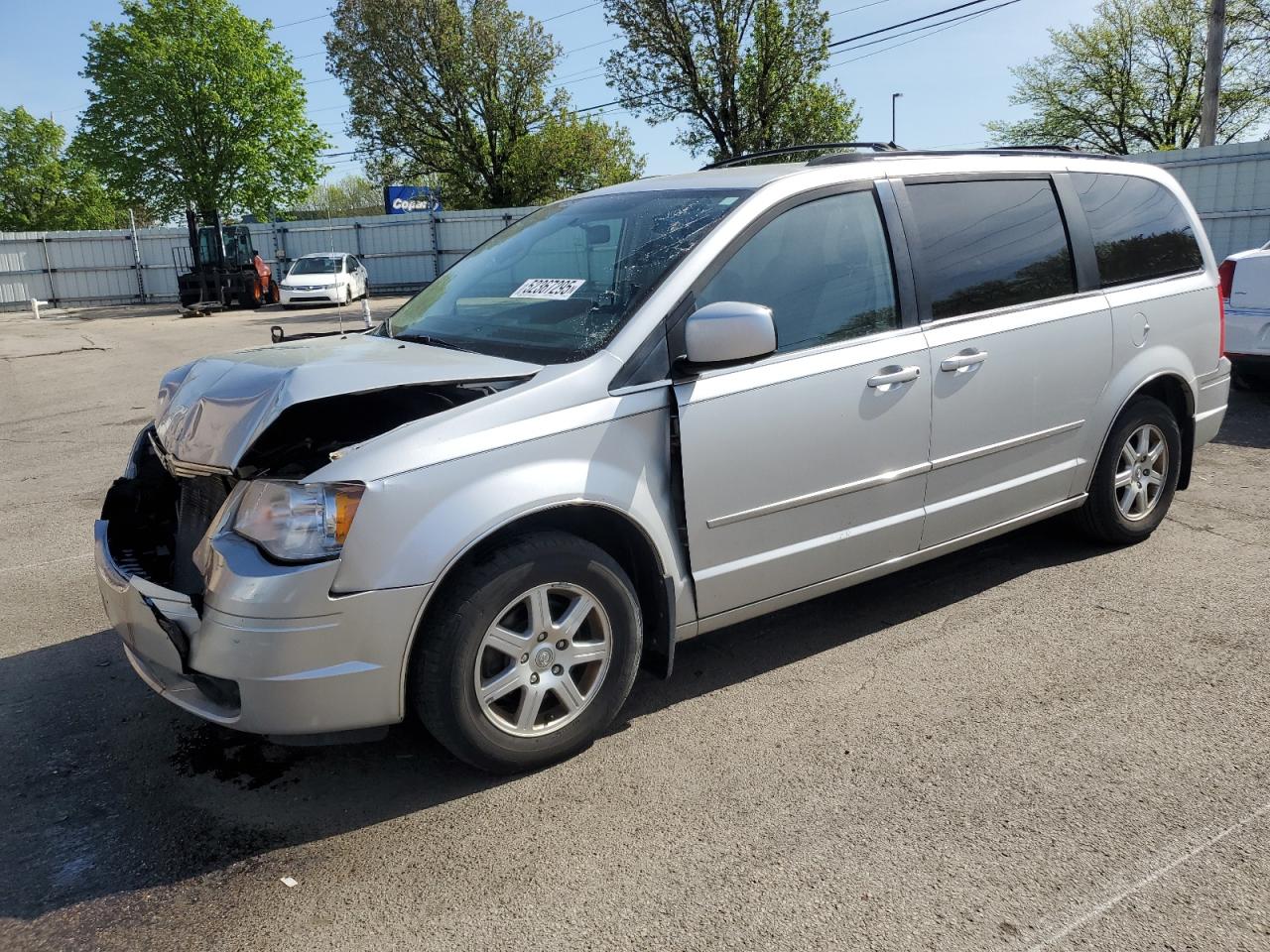 CHRYSLER TOWN & COUNTRY TOURING PLUS