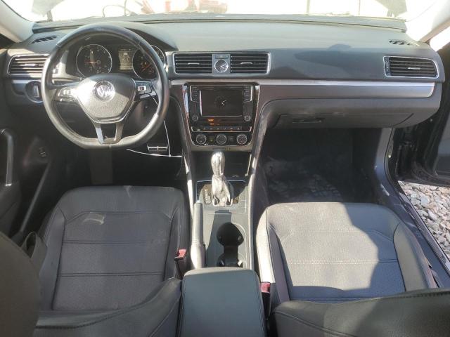 2017 VOLKSWAGEN PASSAT R-L 1VWDT7A3XHC073670