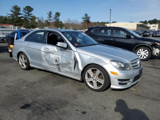Vin: wddgf8bb5cr239933, lot: 53877465, mercedes-benz c-class 300 4matic 20124