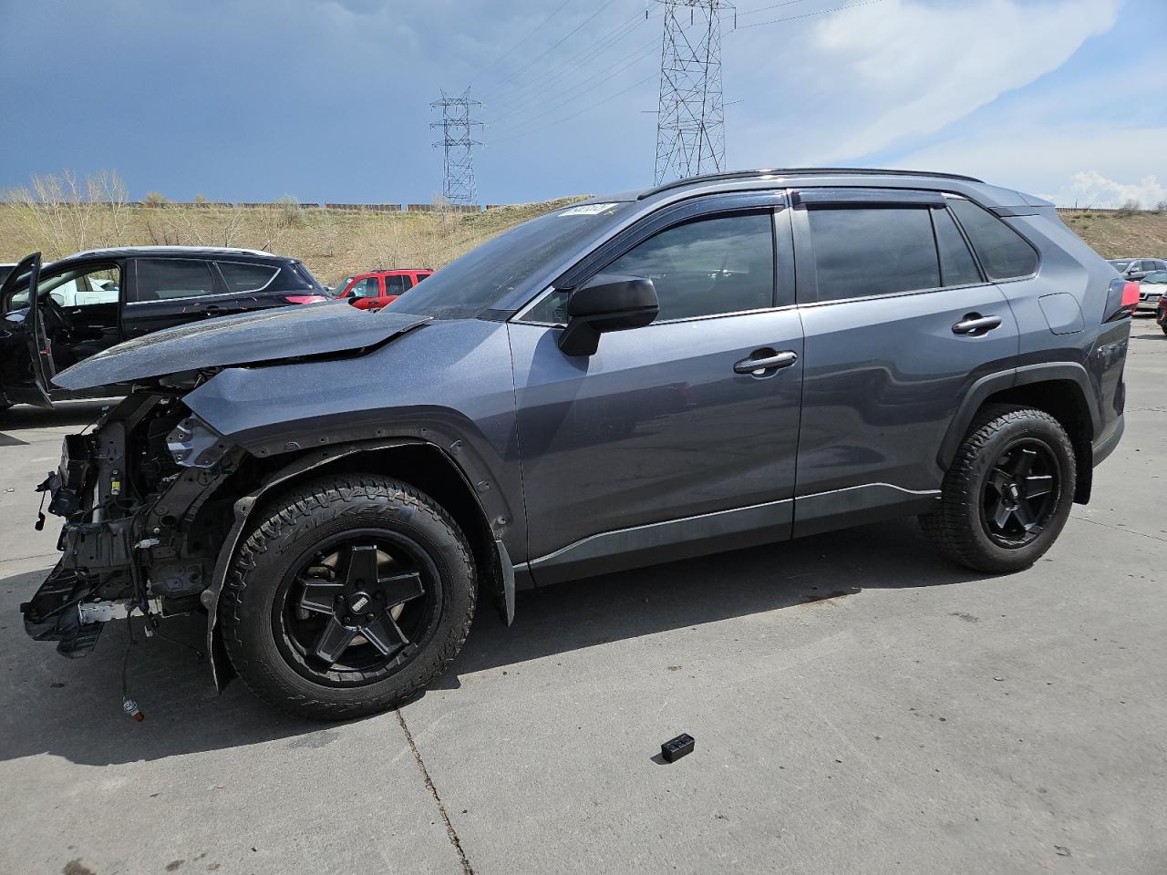 TOYOTA RAV4 LE