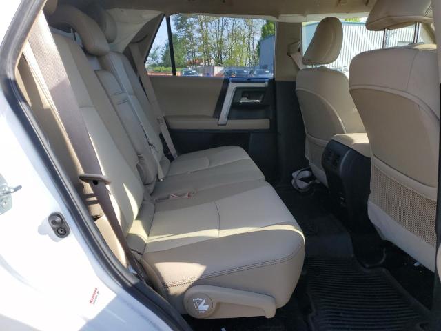 2018 TOYOTA 4RUNNER SR - JTEBU5JR2J5518361