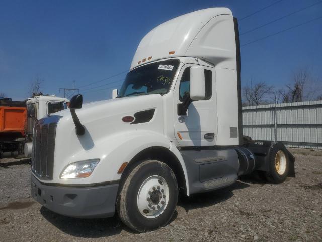 PETERBILT 579 2018 white  diesel 1XPBA48X3JD477917 photo #3